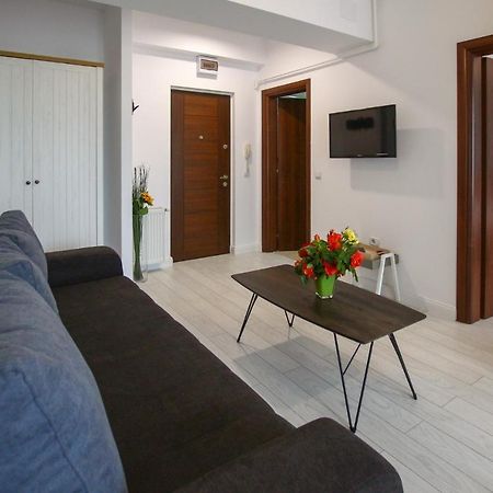 Fratelli Apartments Summerland Mamaia Εξωτερικό φωτογραφία