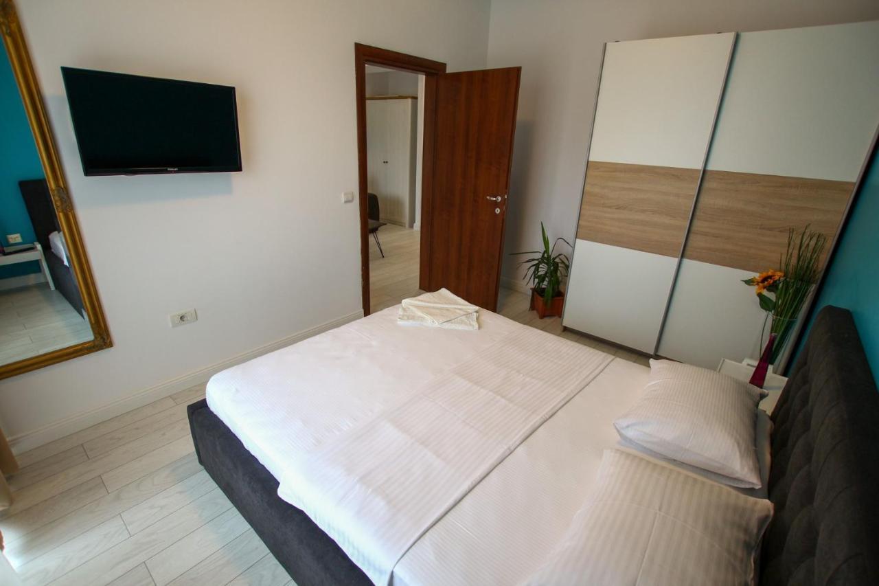 Fratelli Apartments Summerland Mamaia Εξωτερικό φωτογραφία