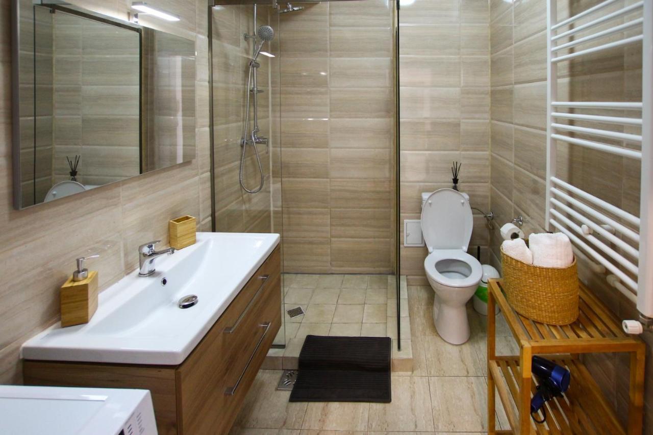 Fratelli Apartments Summerland Mamaia Εξωτερικό φωτογραφία