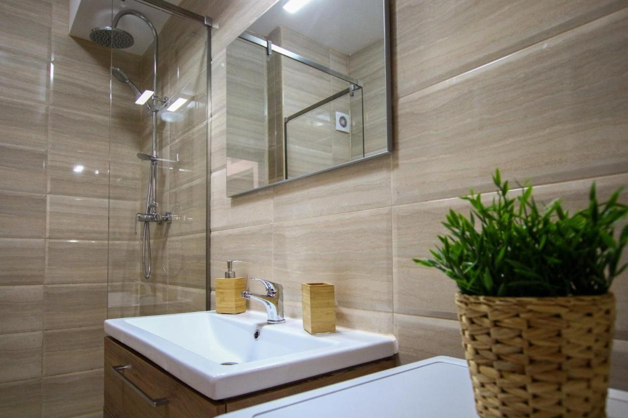 Fratelli Apartments Summerland Mamaia Εξωτερικό φωτογραφία