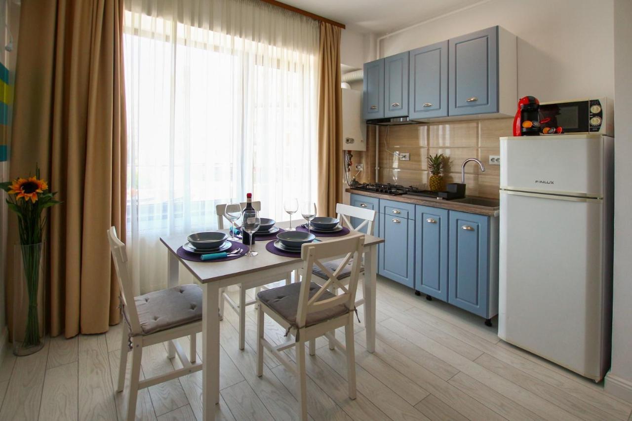 Fratelli Apartments Summerland Mamaia Εξωτερικό φωτογραφία